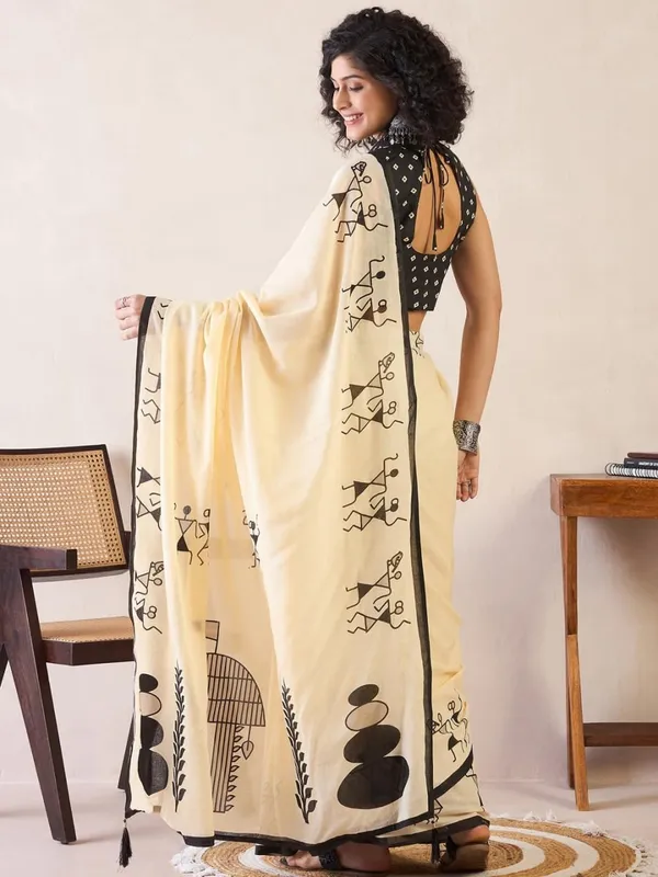 Saree_With_Unstitched_Blouse_For_Women
