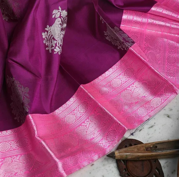 Maroon_Soft_Silk_Saree_With_Unstitched_Blouse_For_Women