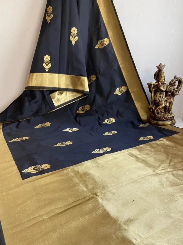 Black_Soft_Silk_Saree_With_Unstitched_Blouse_For_Women