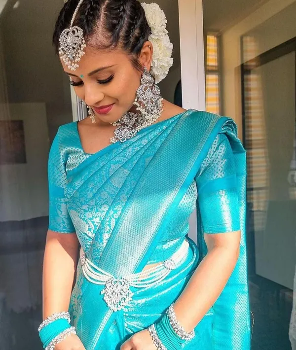 Blue_Soft_Silk_Saree_With_Unstitched_Blouse_For_Women
