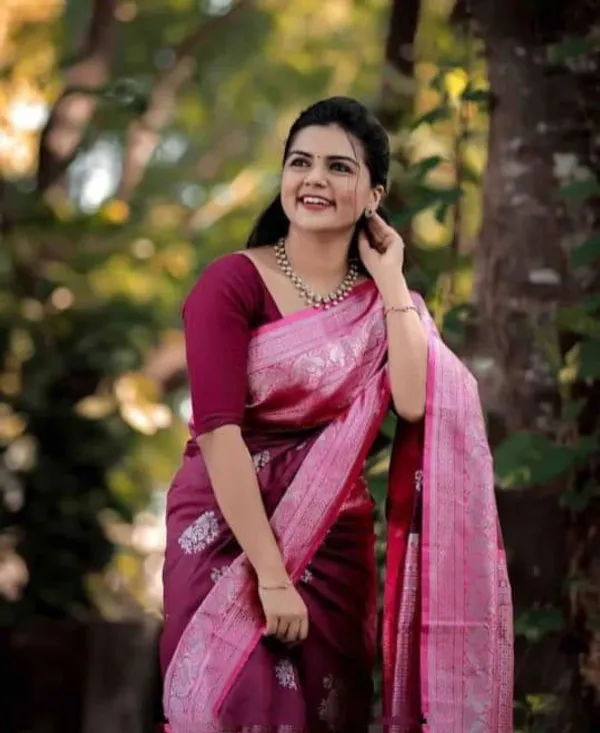 Maroon_Soft_Silk_Saree_With_Unstitched_Blouse_For_Women