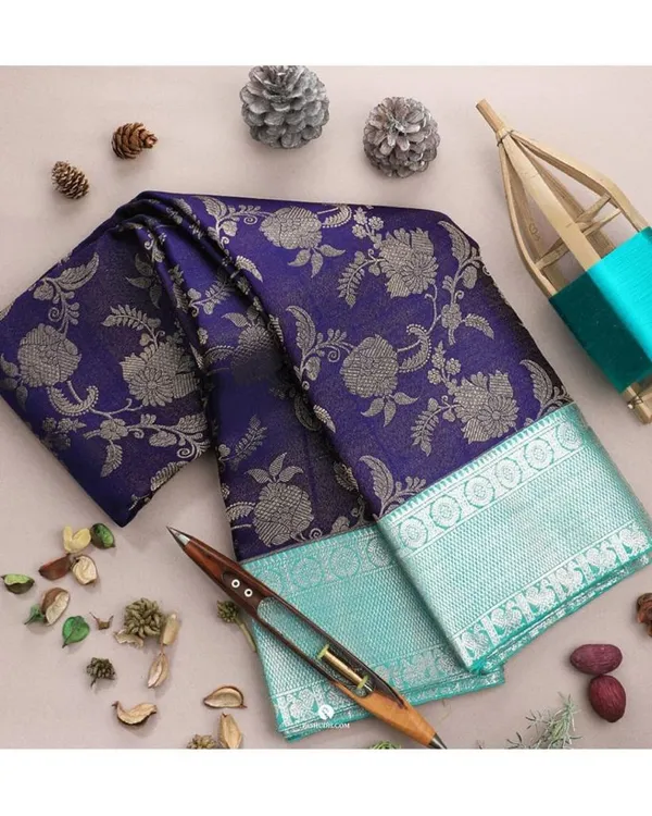 Deep_Purpule_Soft_Silk_Saree_With_Unstitched_Blouse_For_Women