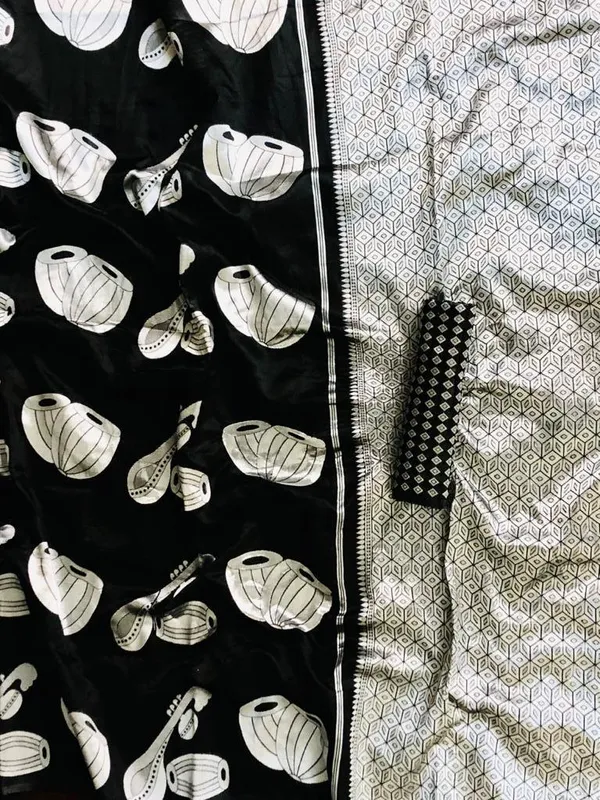 Black_Silver_Soft_Silk_Saree_With_Unstitched_Blouse_For_Women