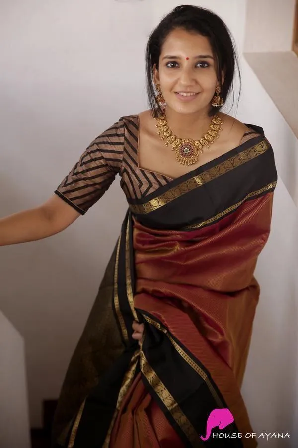 Deep_Magenta_Wine_Soft_Silk_Saree_With_Unstitched_Blouse_For_Women