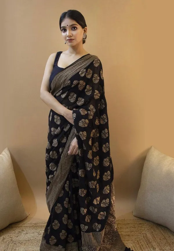 Black_Soft_Silk_Saree_With_Unstitched_Blouse_For_Women