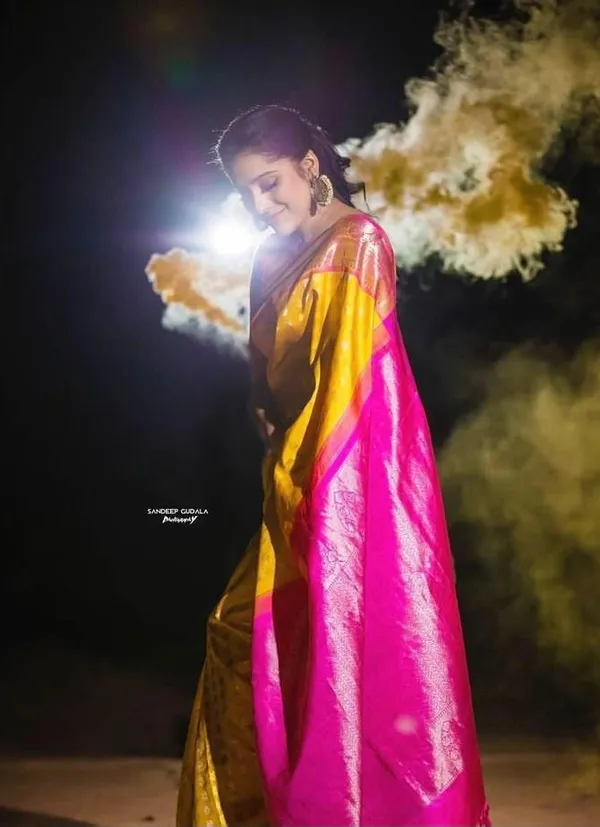Yellow_Pink_Soft_Silk_Saree_With_Unstitched_Blouse_For_Women