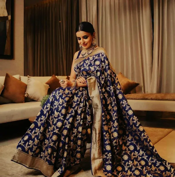 Deep_Purpule_Soft_Silk_Saree_With_Unstitched_Blouse_For_Women