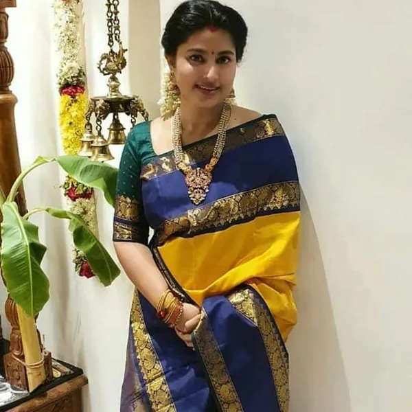 Yellow_Blue_Soft_Silk_Saree_With_Unstitched_Blouse_For_Women
