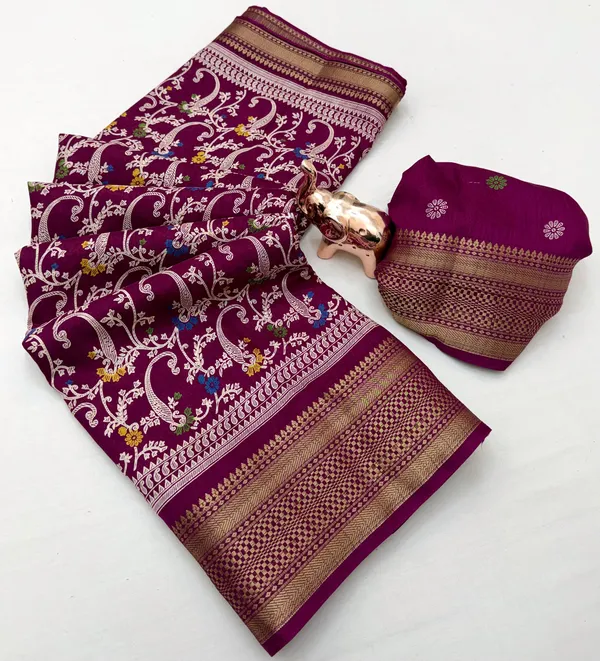 Maroon_Dolla_Silk_Printed_Saree_With_Unstitched_Blouse_For_Women