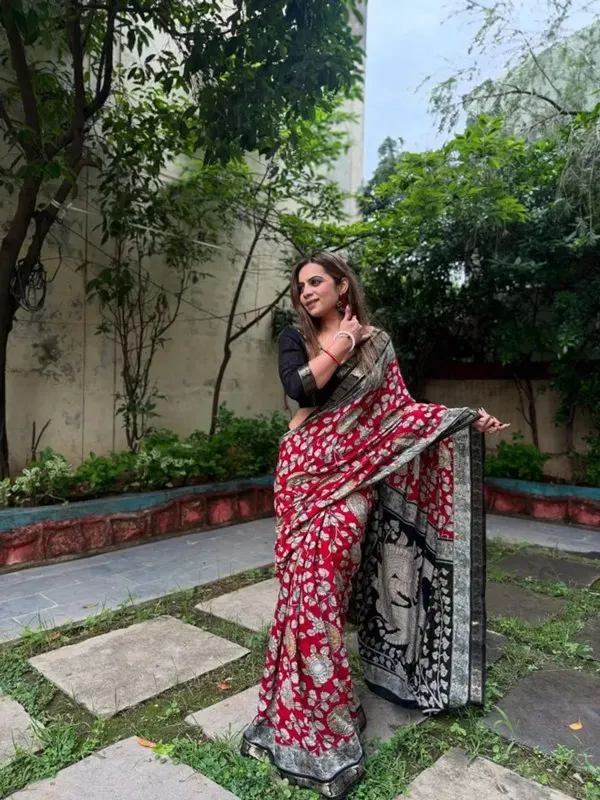 New_Pure_Red_Mangalkari_Silk_Print_And_Weaving_Work_Fancy_Designer_Festive_Wear_Saree_With_Blouse_Piece_For_Women_