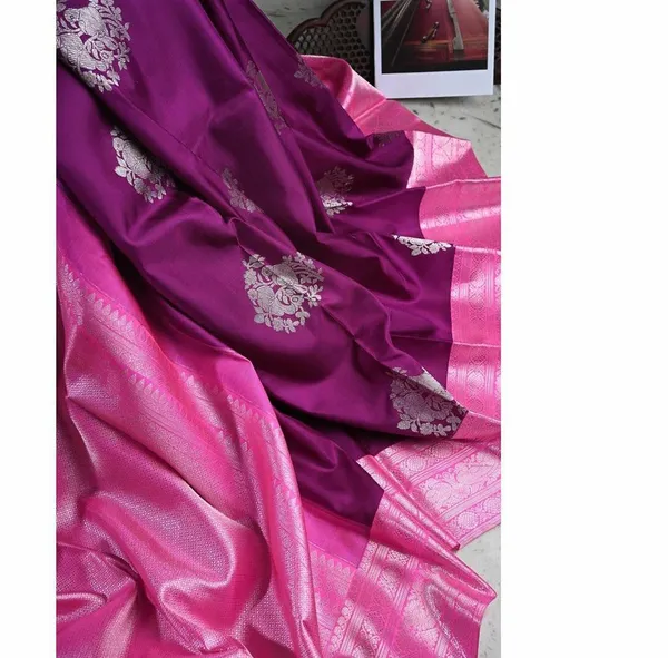 Maroon_Soft_Silk_Saree_With_Unstitched_Blouse_For_Women