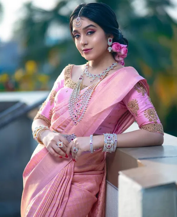 Pink_Soft_Silk_Saree_With_Unstitched_Blouse_For_Women