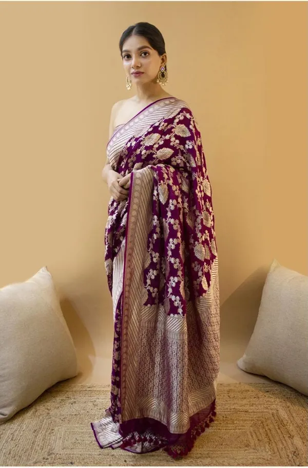 Wine_Purple_Soft_Silk_Saree_With_Unstitched_Blouse_For_Women