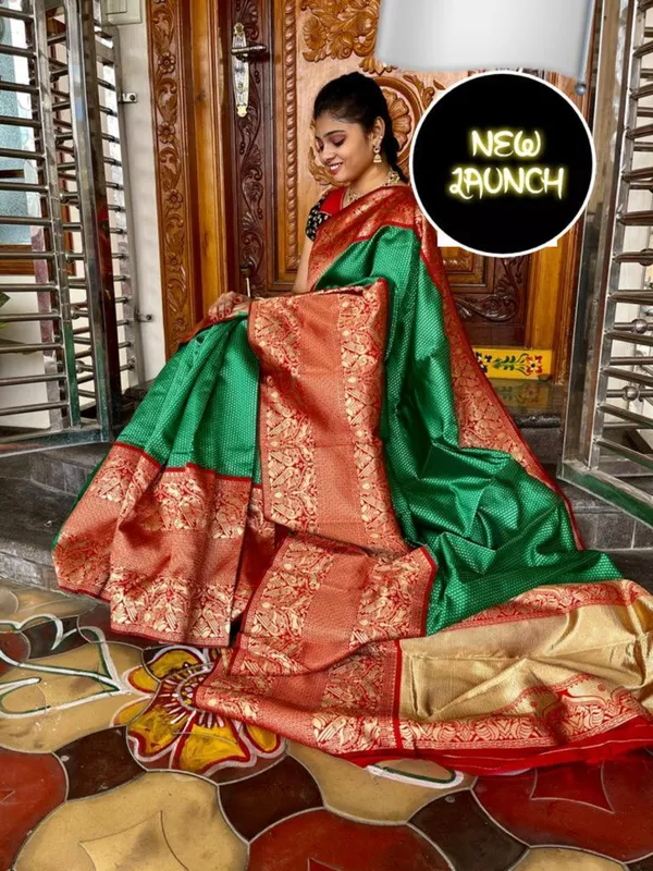Green_Silk_Saree_With_Unstitched_Blouse_For_Women