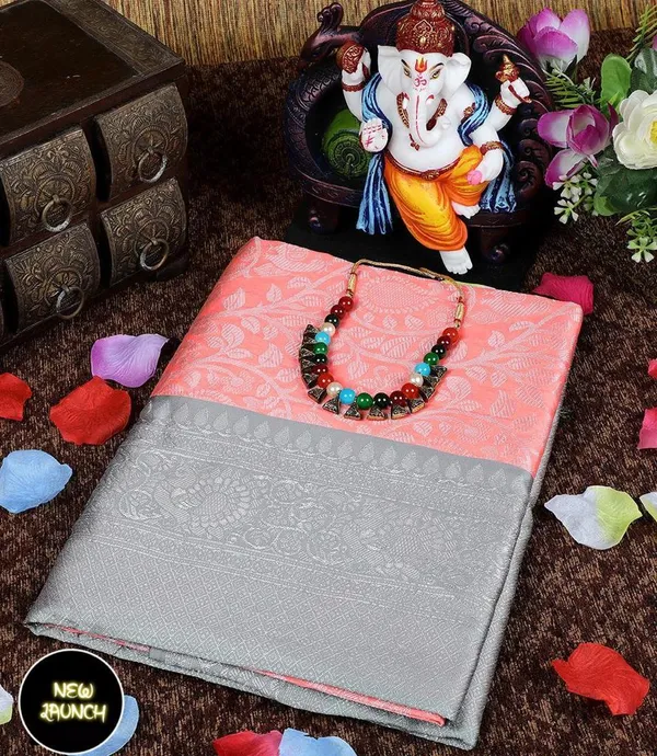 Peach_Soft_Silk_Saree_With_Unstitched_Blouse_For_Women