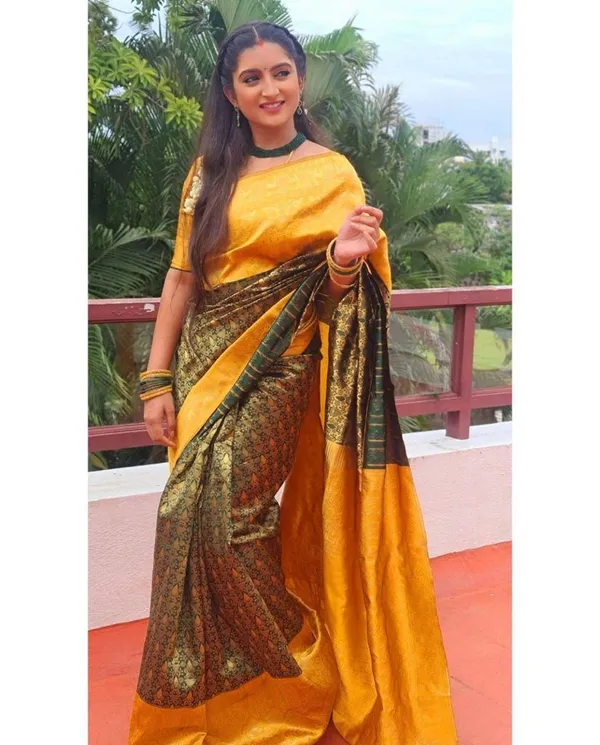 Yellow_Soft_Silk_Saree_With_Unstitched_Blouse_For_Women
