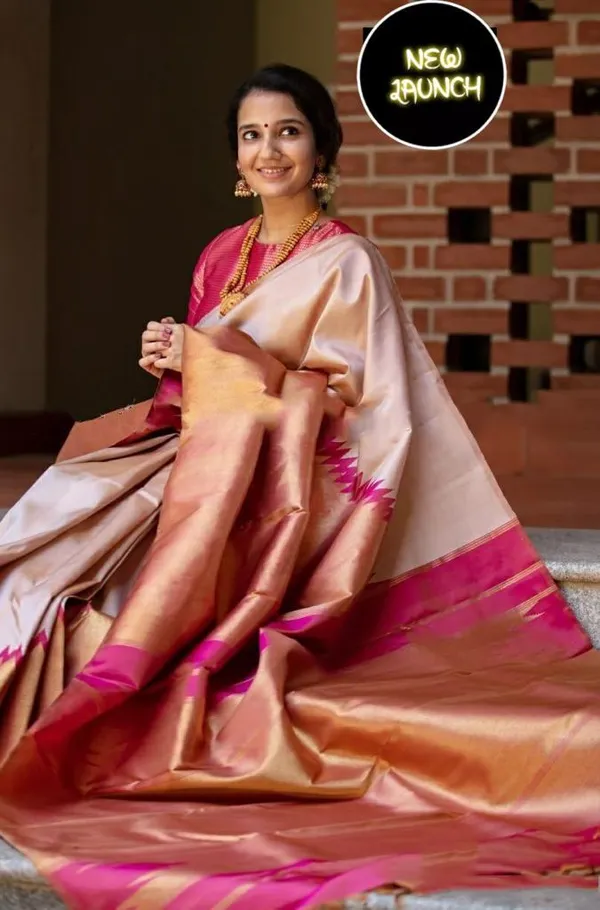 Peach_Pink_Soft_Silk_Saree_With_Unstitched_Blouse_For_Women