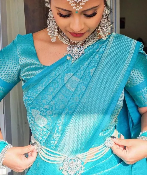 Blue_Soft_Silk_Saree_With_Unstitched_Blouse_For_Women