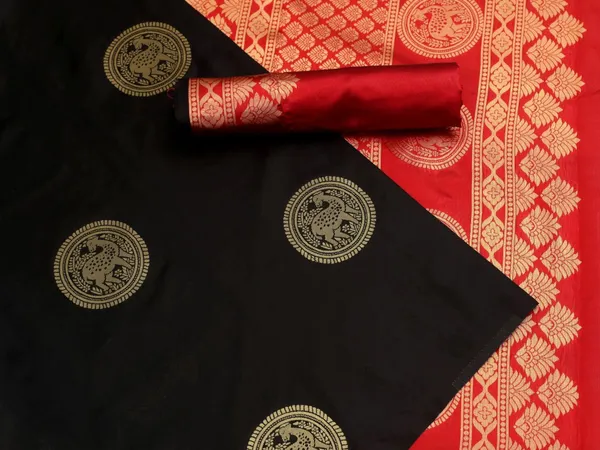 Black_Soft_Silk_Saree_With_Unstitched_Blouse_For_Women