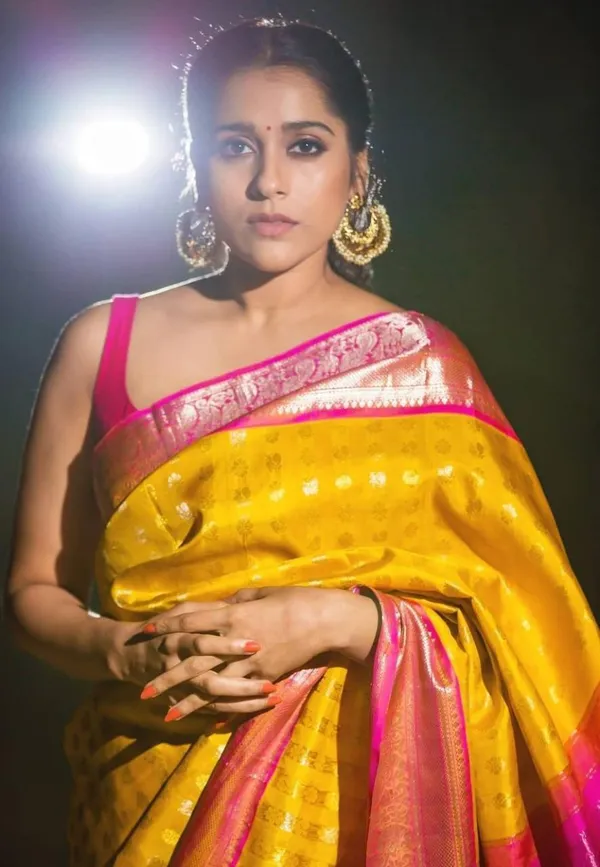 Yellow_Pink_Soft_Silk_Saree_With_Unstitched_Blouse_For_Women