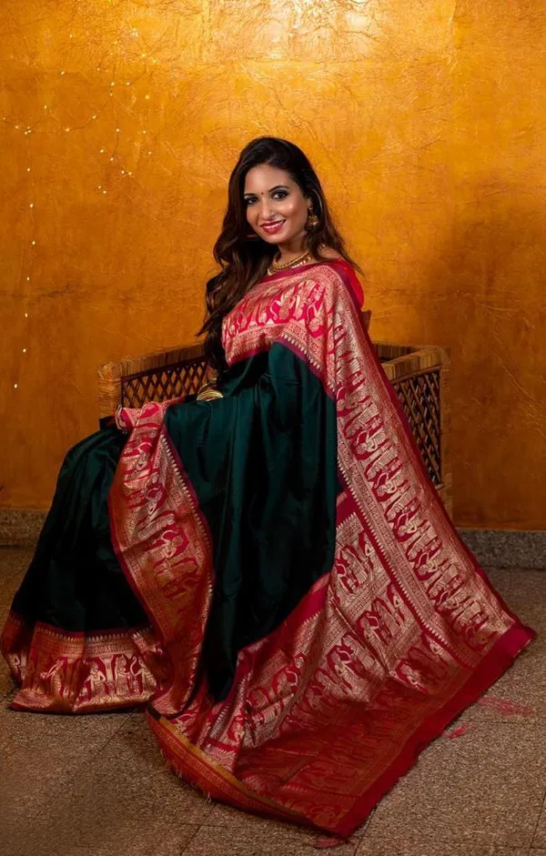 Green_Pink_Soft_Silk_Saree_With_Unstitched_Blouse_For_Women