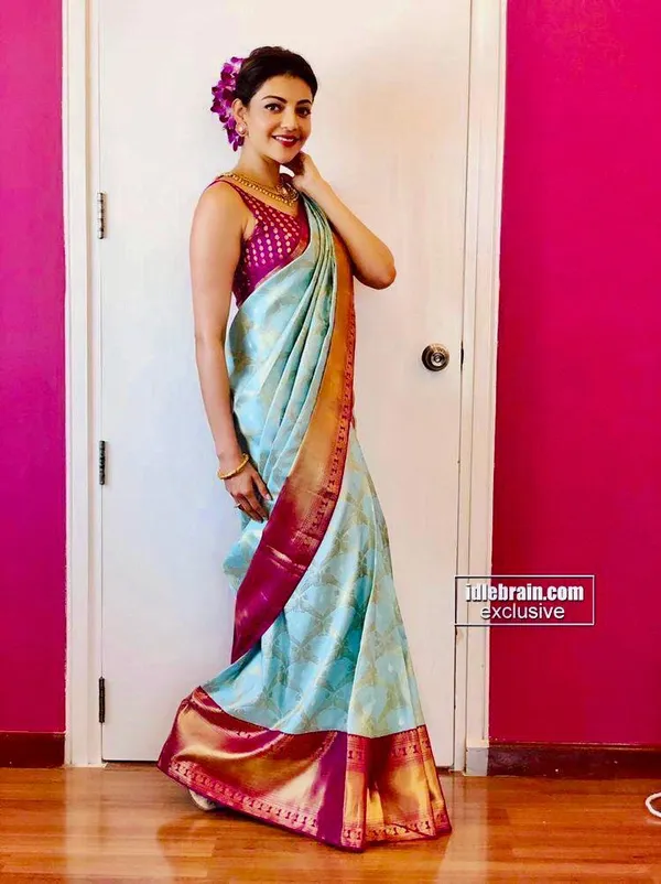 Skyblue_Maroon_Soft_Silk_Saree_With_Unstitched_Blouse_For_Women