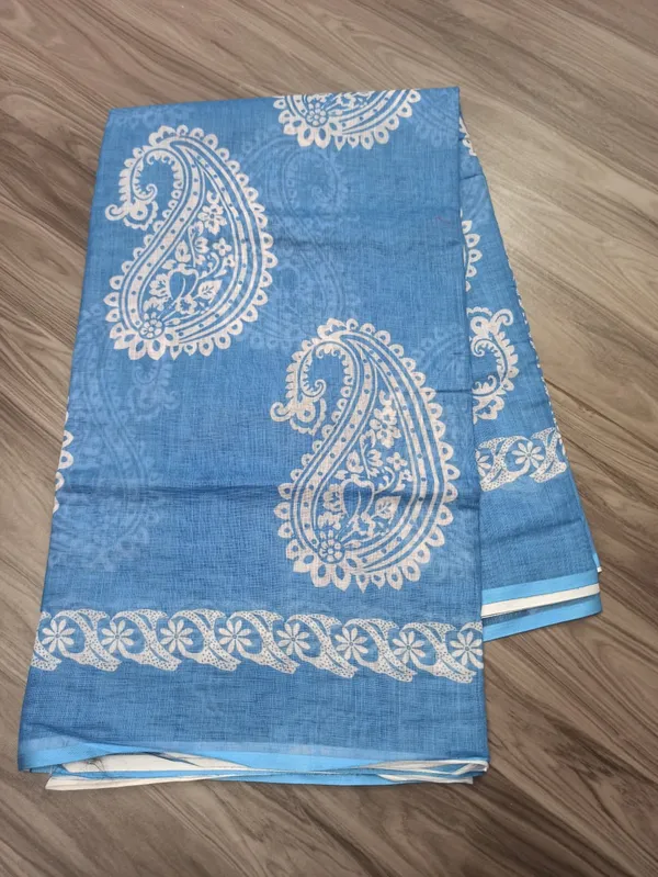 Saree_With_Unstitched_Blouse_For_Women