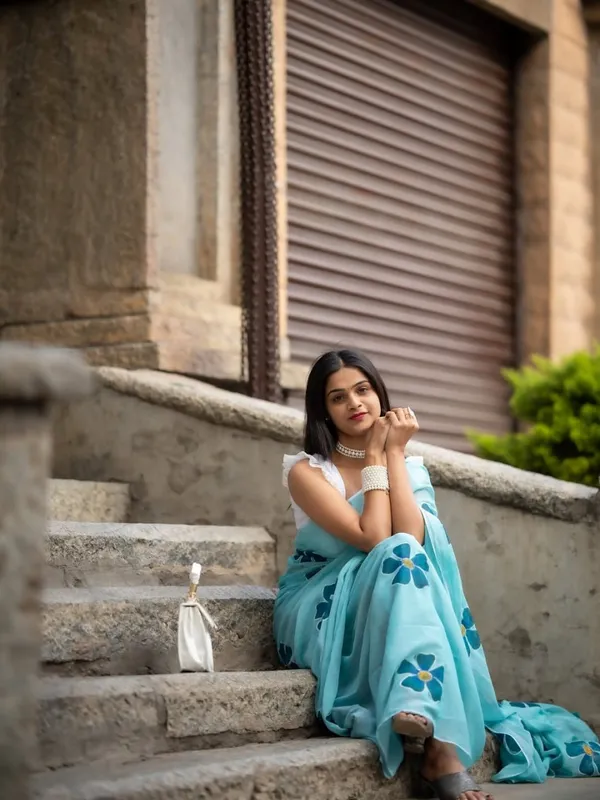 Saree_With_Unstitched_Blouse_For_Women