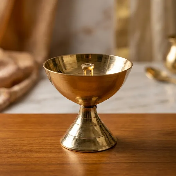 Gold_Brass_Traditional_Pooja_Diya_Stand