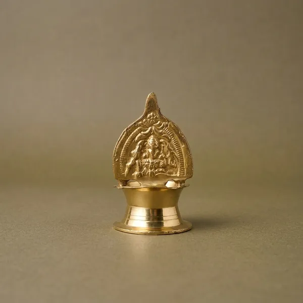 Gold_Brass_Pooja_Kamatchi_Peacock_Design_Diya