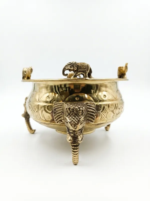 Majestic_decor_brass_urli_elephant_design_6_inches