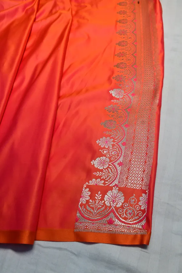 Premium_Strawberry_Katan_Banarasi_Silk_Saree_With_Silver_Zari_Floral_Buta_Traditional_Wedding_Festive_Wear