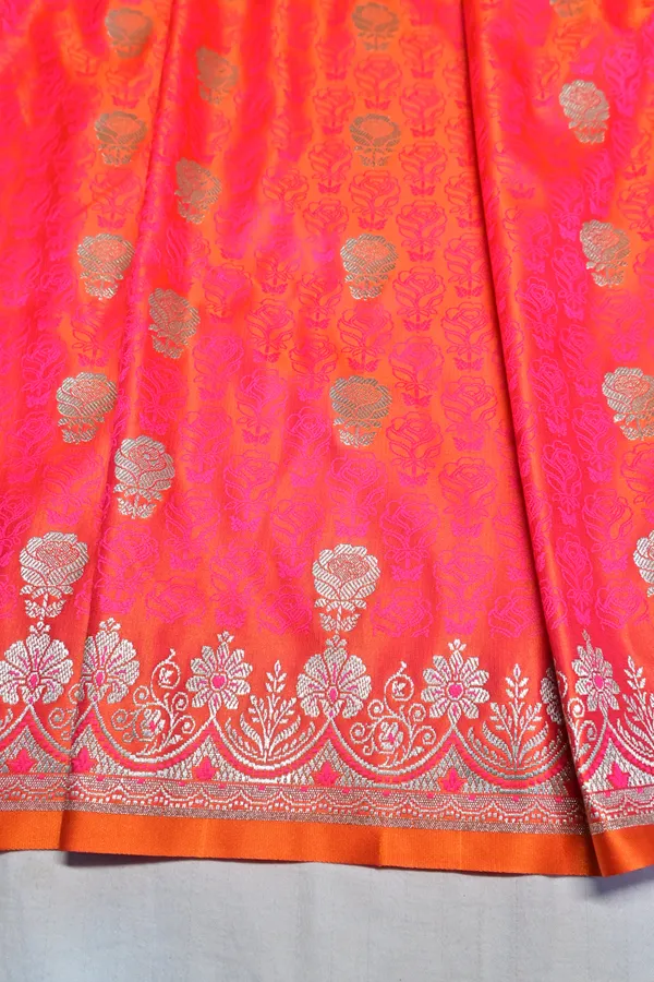 Premium_Strawberry_Katan_Banarasi_Silk_Saree_With_Silver_Zari_Floral_Buta_Traditional_Wedding_Festive_Wear
