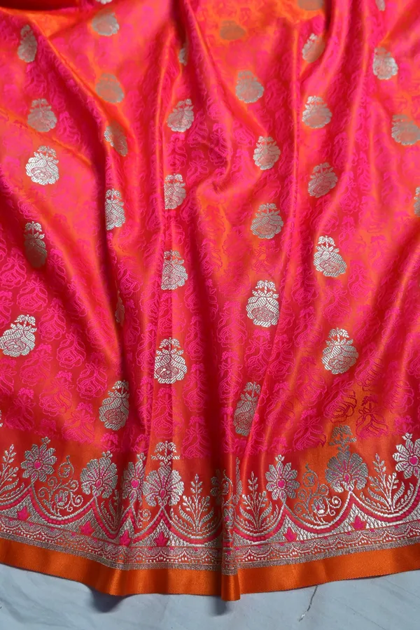 Premium_Strawberry_Katan_Banarasi_Silk_Saree_With_Silver_Zari_Floral_Buta_Traditional_Wedding_Festive_Wear