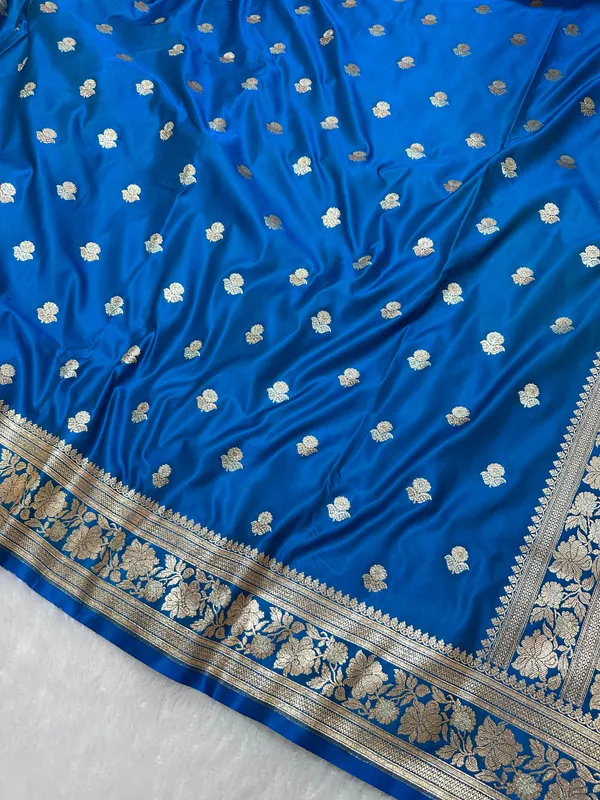 Premium_Royal_Blue_Banarasi_Silk_Saree_With_Rich_Gold_Silver_Double_Zari_Weaving