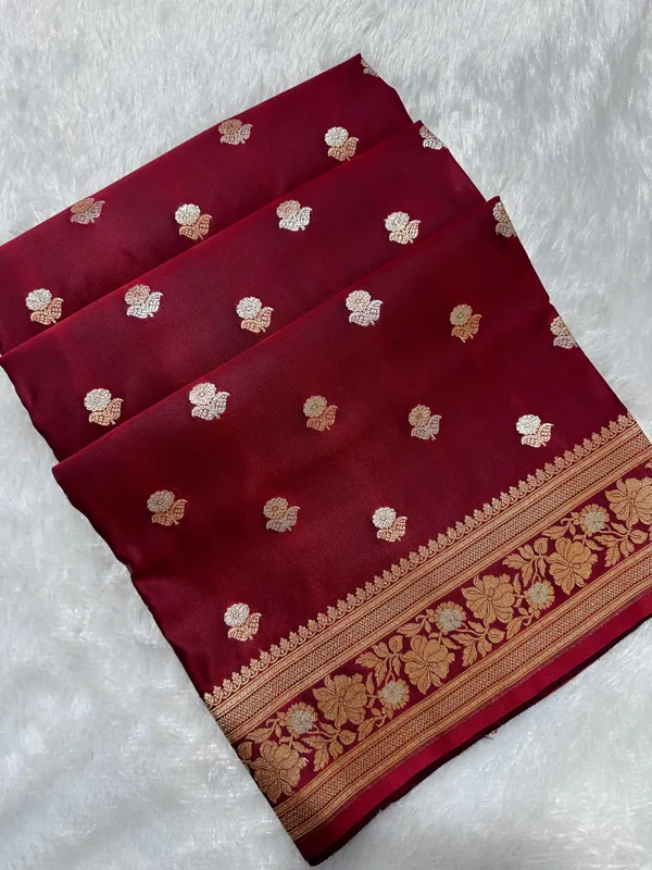 Premium_Maroon_Banarasi_Silk_Saree_With_Rich_Gold_Silver_Double_Zari_Weaving