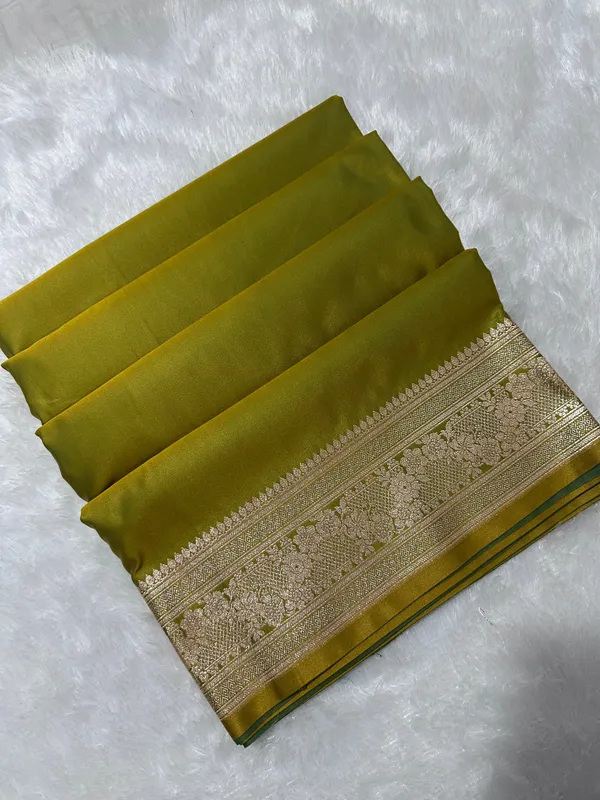 Luxury_Mehendi_Green_Plain_Silk_Saree_With_Rich_Banarasi_Border