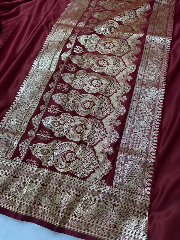 Luxury_Burgundy_Plain_Silk_Saree_With_Rich_Banarasi_Border