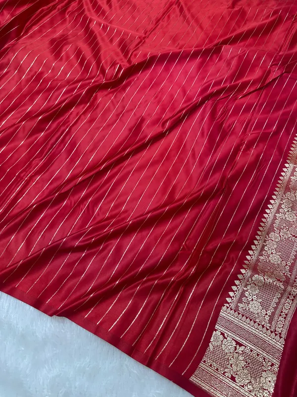 Luxury_Ruby_Red_Plain_Silk_Saree_With_Rich_Banarasi_Border