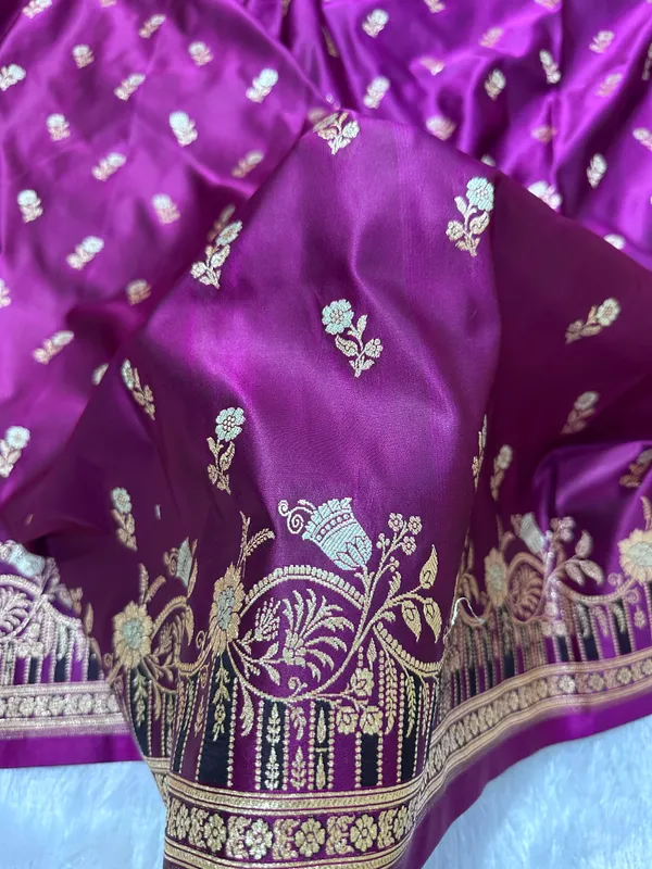 Premium_Royal_Purple_Banarasi_Silk_Saree_With_Elegant_Double_Zari_Buti_Border
