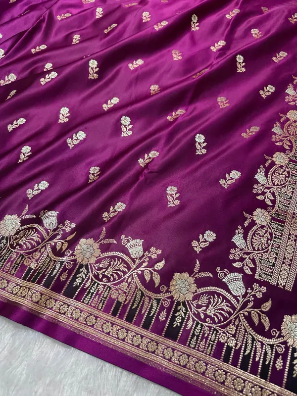 Premium_Royal_Purple_Banarasi_Silk_Saree_With_Elegant_Double_Zari_Buti_Border