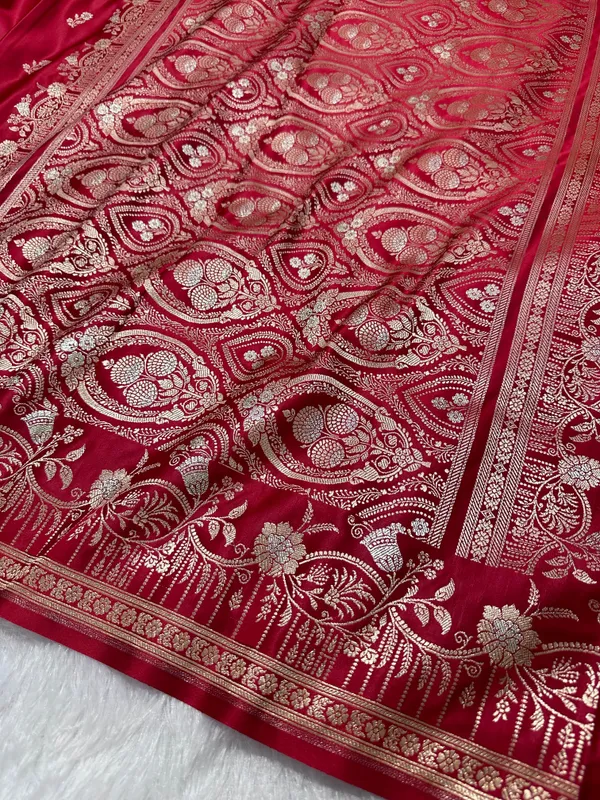 Premium_Crimson_Red_Banarasi_Silk_Saree_With_Elegant_Double_Zari_Buti_Border