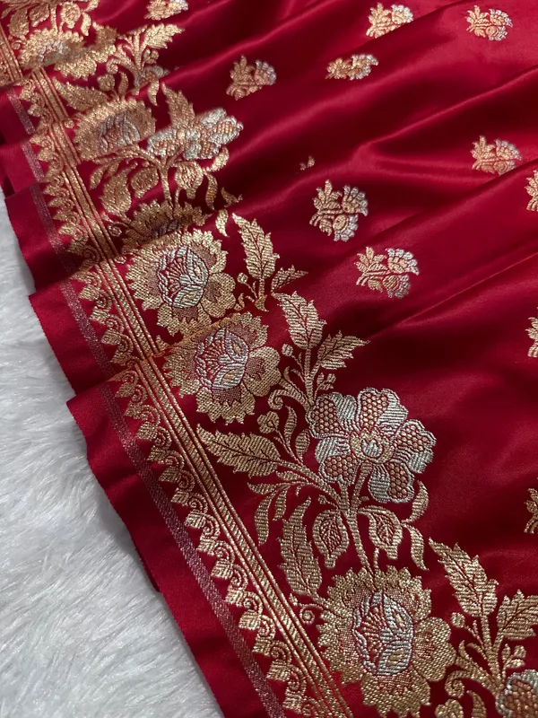 Premium_Scarlet_Red_Banarasi_Silk_Saree_With_Elegant_Double_Zari_Buti_Border