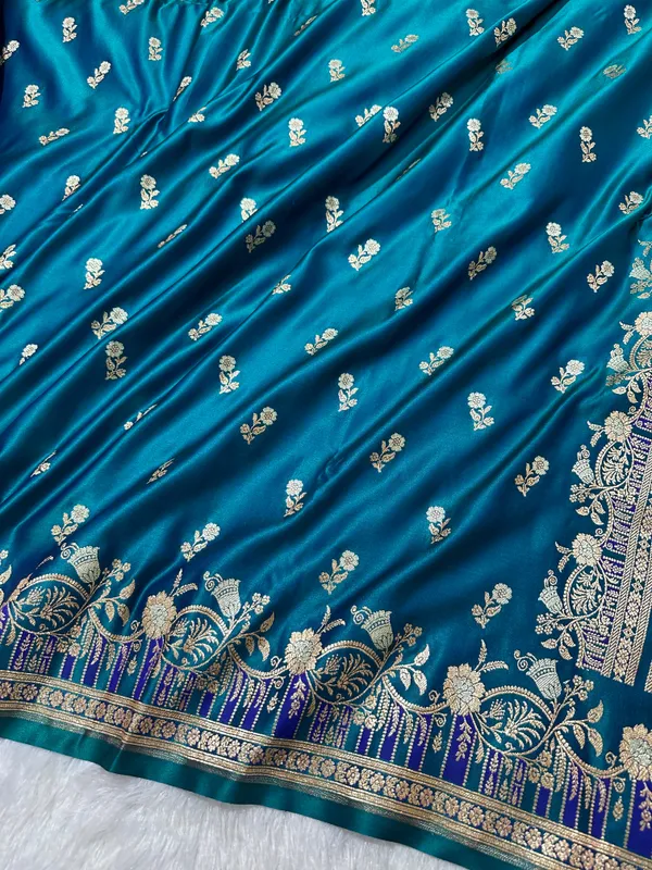 Premium_Peacock_Blue_Silk_Saree_With_Elegant_Double_Zari_Buti_Border_Nbsp