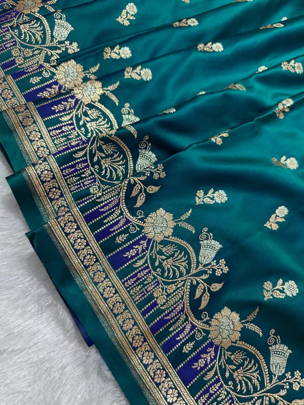 Premium_Peacock_Blue_Silk_Saree_With_Elegant_Double_Zari_Buti_Border_Nbsp