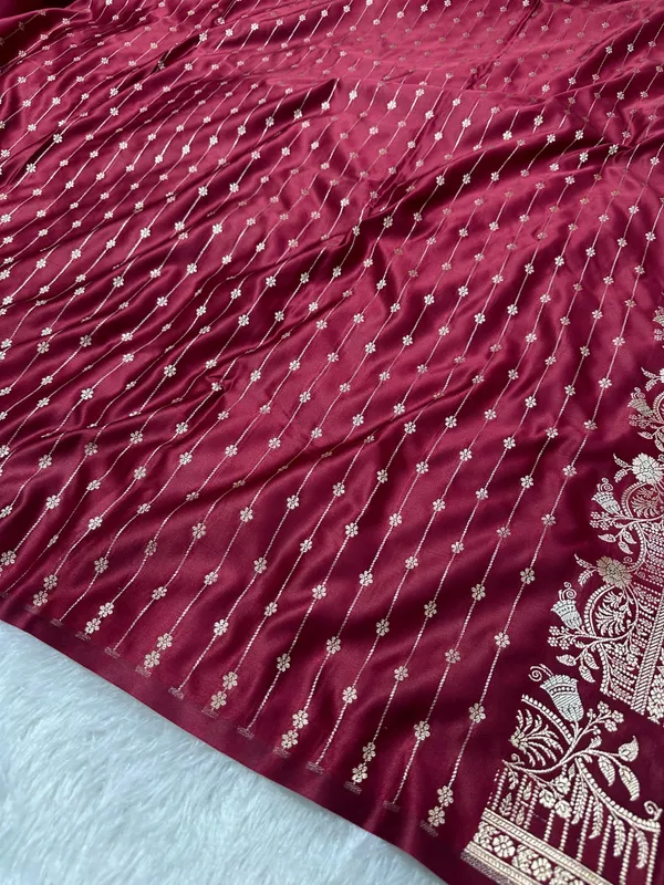 Premium_Maroon_Silk_Saree_With_Elegant_Double_Zari_Buti_Border