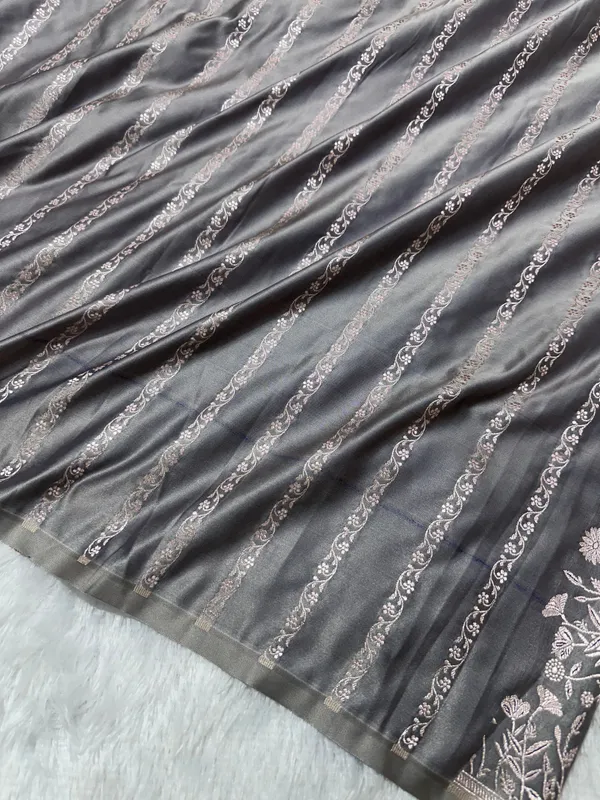 Moonstone_Grey_Banarasi_Saree