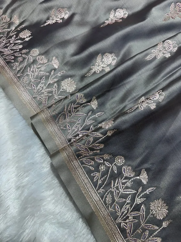 Moonstone_Grey_Banarasi_Saree