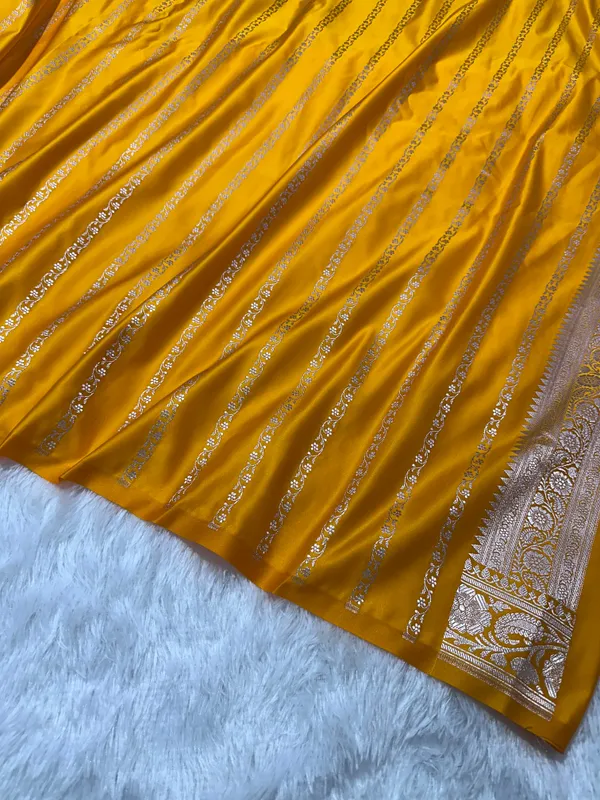 Royalgold_Yellow_Banarasi_Saree_With_Woven_Buti