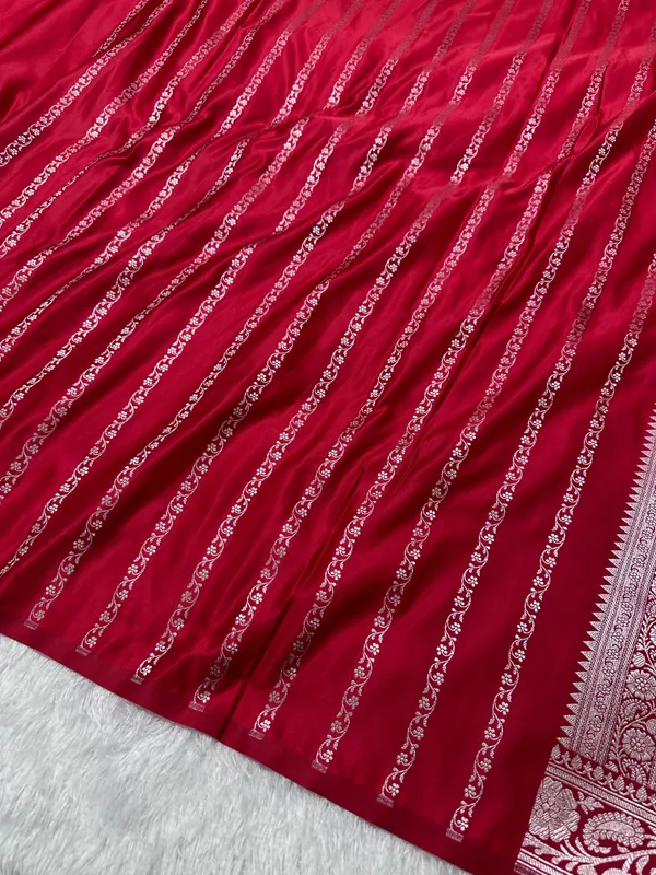 Royal_Maharani_Red_Banarasi_Silk_Saree